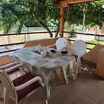 Spyros Comfy And Cool Place 度假居 Karianí