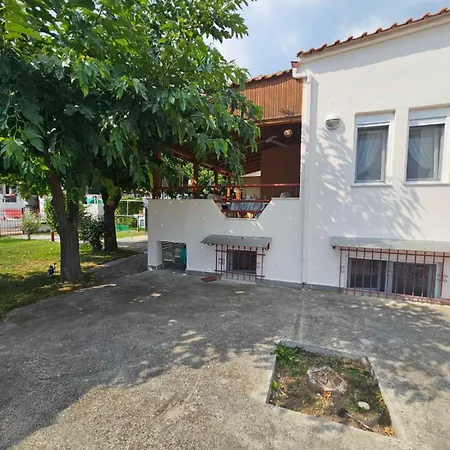 Spyros Comfy And Cool Place Nyaraló *