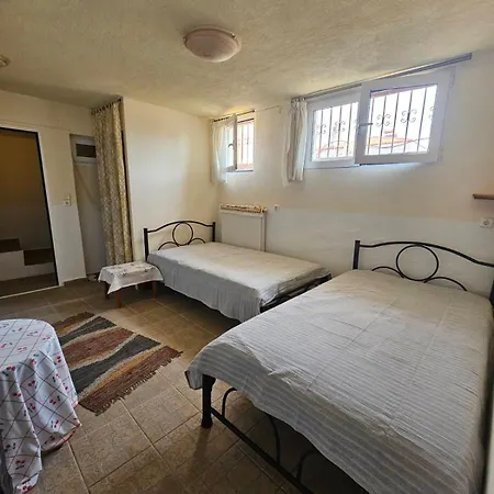 Spyros Comfy And Cool Place Nyaraló *