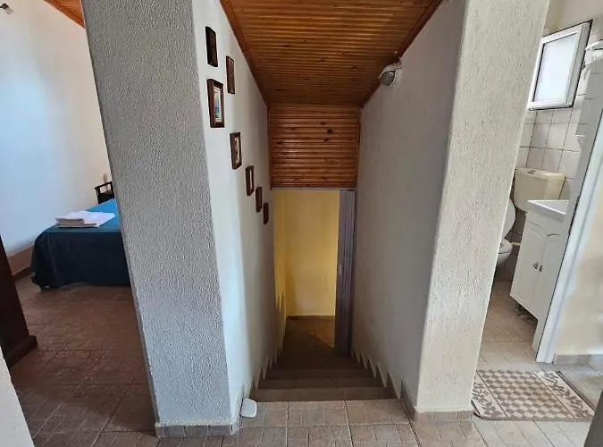 Spyros Comfy&cool Place * Karianí