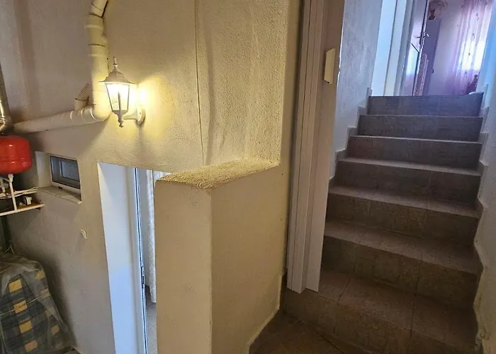 Spyros Comfy&cool Place Karianí